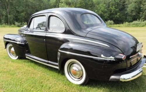 1946 FORD SUPER DELUXE COUPE