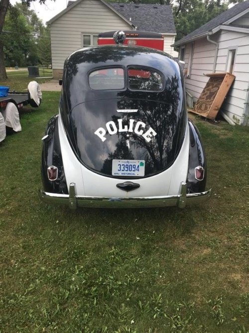 1939 DELUXE POLICE CAR